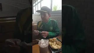 Bangkak gusi bini gara2 iwak karing #videoshort #dadang #video #guruyanor #miegacoan #iwak