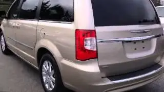 2013 Chrysler Town & Country in Coquitlam, BC V3E 1K9