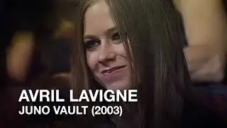 Avril Lavigne handed Juno by Nickelback (2003) | Junos Vault
