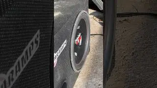 SUBWOOFER BOMBER ONE TOCANDO NO ABERTO! #subwoofer #bomber