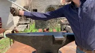 SUPER LARGE SIZE SOUTH GERMAN ANVIL WITH SIDE WING 730 lbs marked S&H
