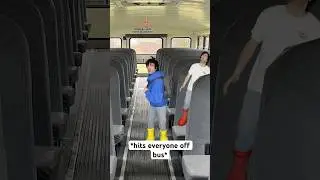 Когда заходишь в автобус с рюкзаком 🤣 #шорты #узнаваемый
