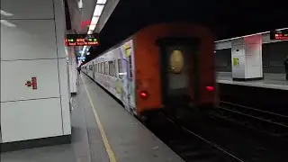 2A次台北發車開往台北的E500型鳴日色金光牌E511單電力機車頭+六節三麗鷗家族萌旅號彩繪易遊網環島之星觀光專列，和203次花蓮發車經由北迴線開往樹林的TEMU2028+TEMU2027普悠瑪自強號
