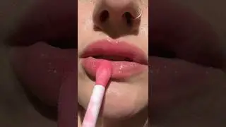So Juicy Plumping Glossy Lip Oils by Colourpop! They give full lips without the burn 🫦💦