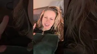 Гарантирую, это самая СТРАННАЯ вещь, которую вы когда-либо увидите в женской постели.