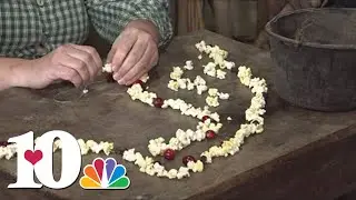 How to properly string your popcorn for Christmas decoration