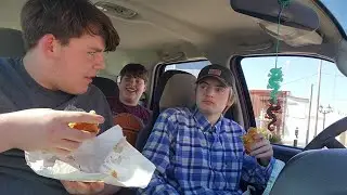 trying foods from around my home state ft ares ( part 1 subway boss sandwich)