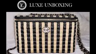 Первая распаковка Chanel 2021 года &mdash; маленькая косметичка с классической цепочкой &mdash; коллекция Chanel 21P #21P