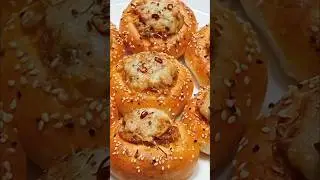 #chickenpizza, # bun pizza, #egglessbread , #breadpizza , #youtubeshorts