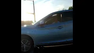 Roadnuts Karen Road Rages on Lane Filtering Motorcyclist
