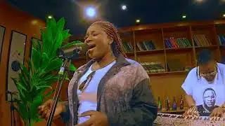 Shammah John has come with fire to Mac Roc Sessions singing Blessings by Niphkeys and Zinolesky