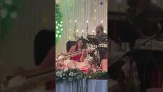 Maamangam palvuri kondaadi on veena (harp)