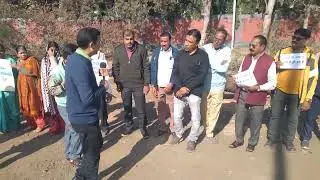 Protest against cutting of trees by men and woman alike in Bhopal in December 2025