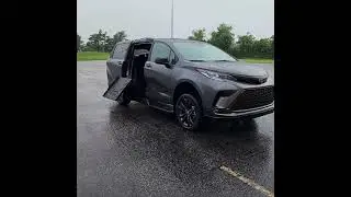 2025 Toyota Sienna Wheelchair Accessible Vehicle for Sale. Stock #SS230198