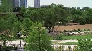 Renovations to @buffalobayou Park increase downtown Houston 'green space'
