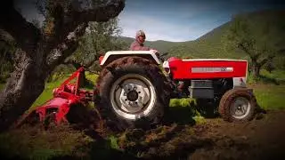 steyr 650 ploughing in Greece ( rotavator 60 βαρεου )