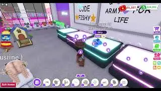 Playing roblox fishy server game night