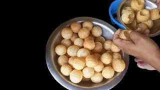 Pani puri eating live!