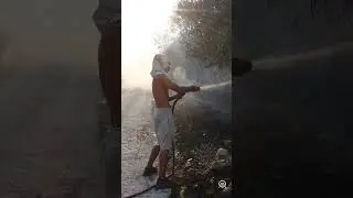 На греческом острове Лесбос вблизи деревни Вриса вспыхнул лесной пожар