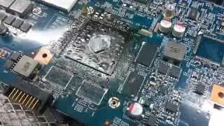 Jak NIE NAPRAWIAĆ laptopa. Samsung RC 710 wygrzewanie układu BGA karty graficznej.