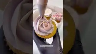 Rose Cupcake #shorts #shortvideo #cupcake #buttercream #youtubeshorts #short #cake #fyp