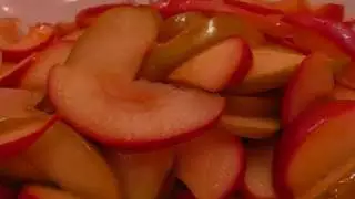 Betty's Honey Apricot Glazed Apples