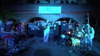 Jazzcarate Latin trio - Caravan (headphones recommended )