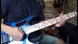 Test Tremolo & Sustainer Pickup Ibanez Blue Flower Custom