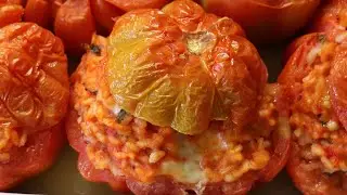 Oxheart tomatoes stuffed with rice