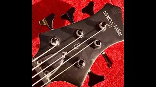 Basszusgitár tesztek Megyával - Sire Marcus Miller M2 5 TBK