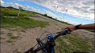 Canyon Strive ON CFR Bike - First Downhill
