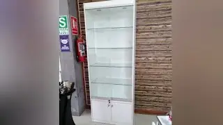 Vitrina exhibidor de melamina con puertas corredizas de vidrio