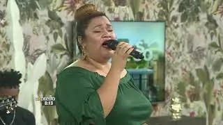 Music: Shana Ray performs 