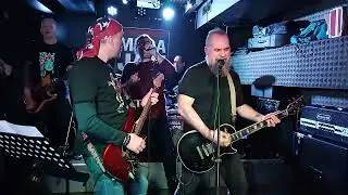two minutes to midnight maga jam