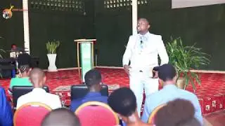 UNE AUTRE REVELATION SUR LA FOI, Avec l'Apôtre Ferdinand Bright NIYIBIZI