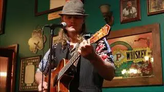 Layla Cover at Creegans
