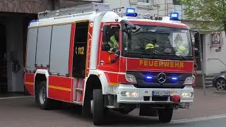 [Berufsfeuerwehr Cuxhaven] HLF, DLK, KdoW + 2x RTW auf Einsatzfahrt