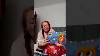 Wrapping Christmas gifts 🎁