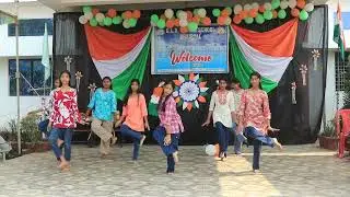 Group dance by class 8th girls | Republic day | GLD
