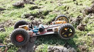 RC 4x4 off-roader truck #offroad #offroding #offroadtruck #4x4 #truck #videos #video 