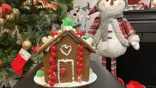 Rate my gingerbread house 