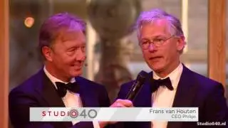 Koningin reikt Koning Willem 1 prijs uit aan Philips