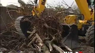 Le Multijob, chargeuse pelleteuse &agrave; rotation totale par Haulotte Group &rlm; - YouTube.flv