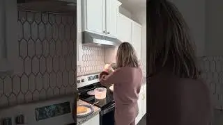 Happy monday y&rsquo;all🩷 #vlog #morningroutine #morningvlog