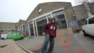 How to do a blunt fakie - by Dannie Carlsen