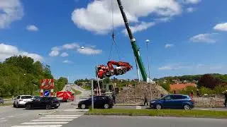 TRE KRANER M&Aring;TTE TR&AElig;KKE V&AElig;LTET KRAN OP