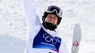 Elizabeth Lemley, wins gold for Team USA in the #Freestyleskiing women's moguls!