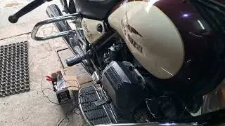 Kontrola i ustawienie zapłonu w Moto Guzzi California 1000 1992 rok