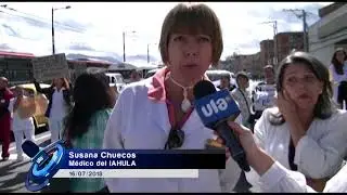Con pancartazo profesionales meride&ntilde;os de la salud continuaron protestando