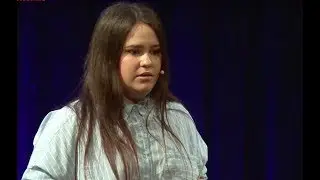 Las etiquetas sociales y estereotipos | Arantxa Peña | TEDxLleida